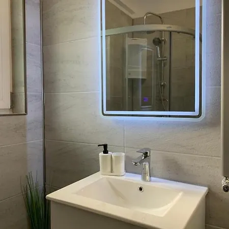 Breeze Apartment *